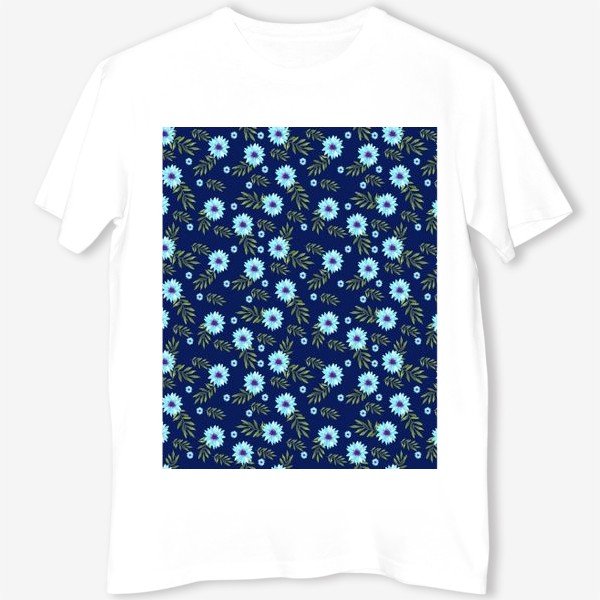 Футболка «Мелкие  цветы на синем фоне»