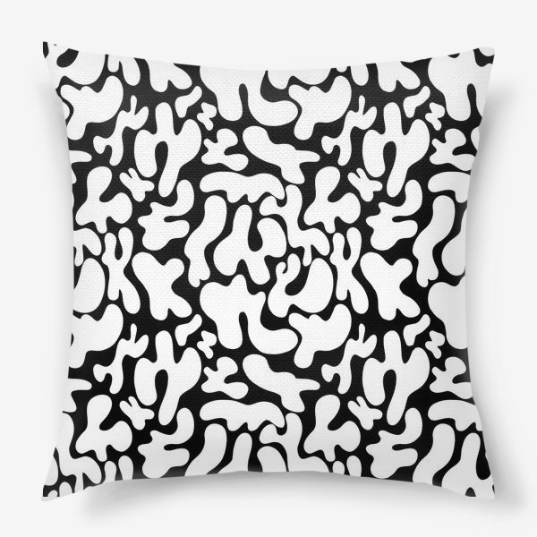 Подушка «Абстрактный черно-белый узор из пятен и форм»