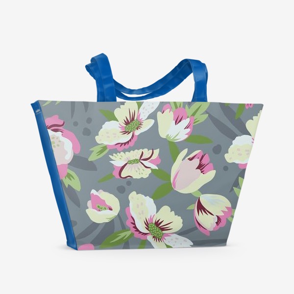 Пляжная сумка «Деликатное цветение на сине-сером фоне»