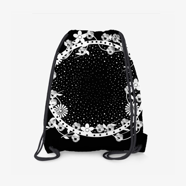 Рюкзак «Цветочный белый венок на черном»
