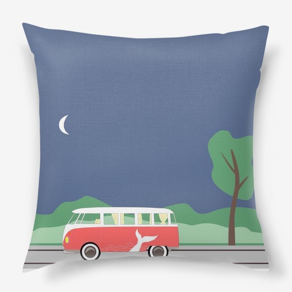 Подушка &laquo;Винтажный автобус на дороге весной, дерево, зелень и луна&raquo;