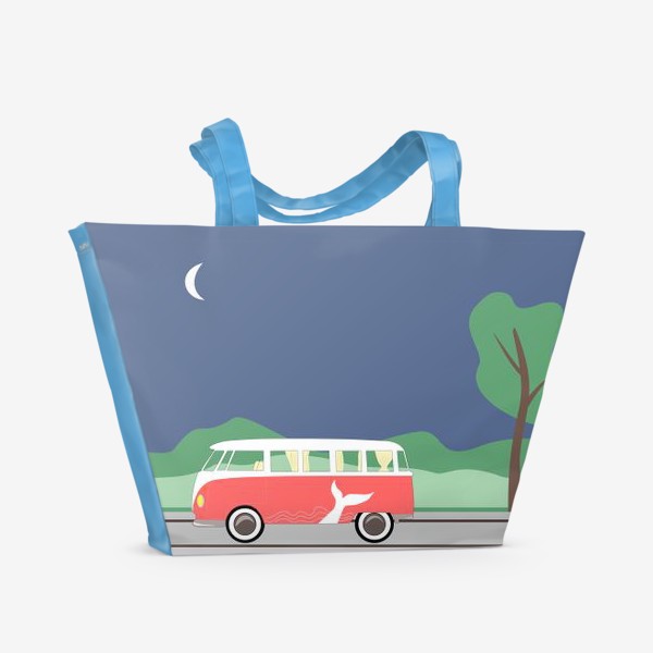 Пляжная сумка &laquo;Винтажный автобус на дороге весной, дерево, зелень и луна&raquo;