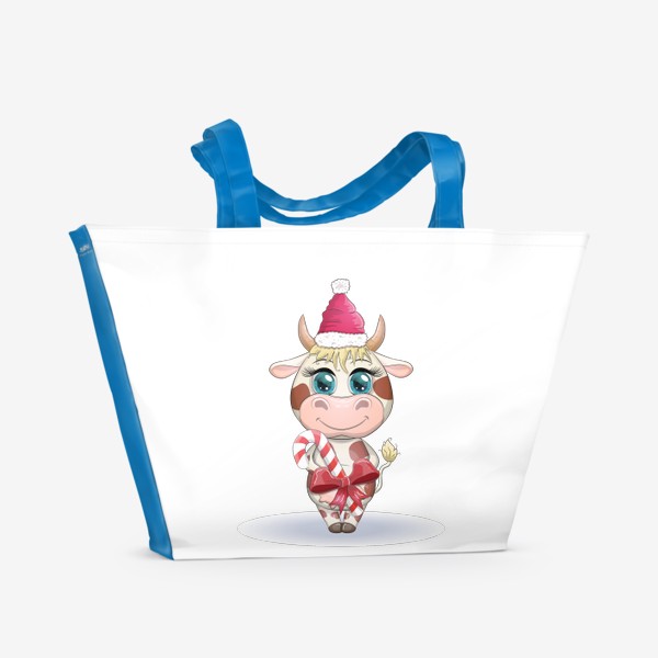 Пляжная сумка «Бык, символ 2021 года, корова с кенди-кейн и в шапке Санта-Клауса»