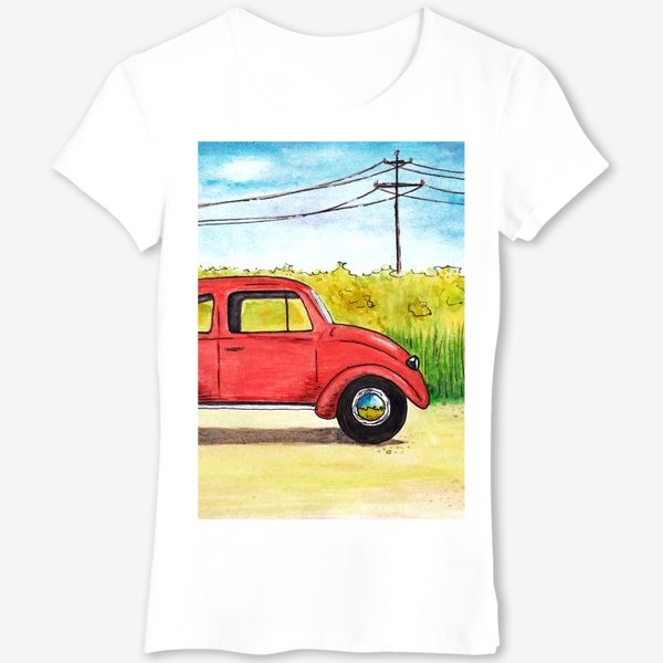 Футболка &laquo;Винтажный красный ретро автомобиль на фоне цветочного поля и голубого неба&raquo;
