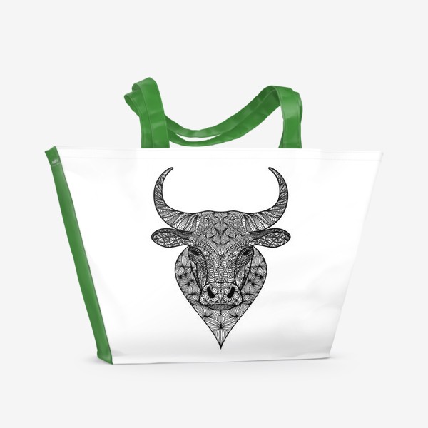 Пляжная сумка &laquo;Узорчатая голова быка. Рисунок быка с этническим орнаментом. Серьезное, брутальное, невозмутимое выражение лица&raquo;